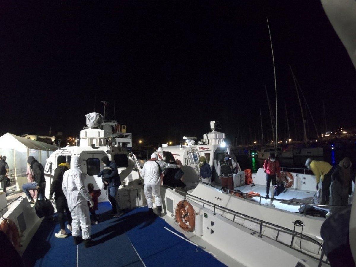 İzmir'de 23 göçmen sahil güvenlik ekipleri tarafından kurtarıldı