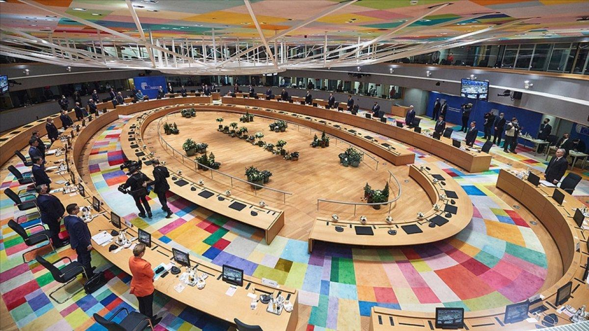 ABD, Rusya'ya savunma sanayi ihracatını durdurdu