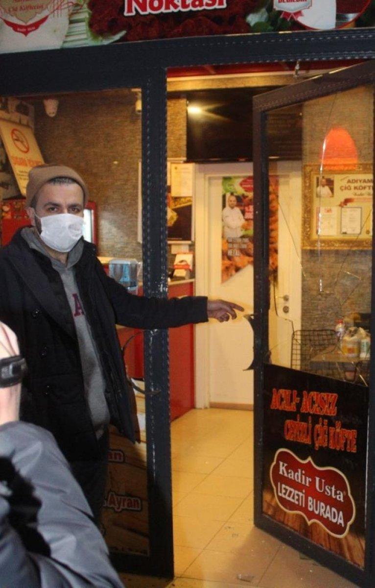 Afyonkarahisar'da bu sefer de çiğ köfte dükkanına saldırdılar