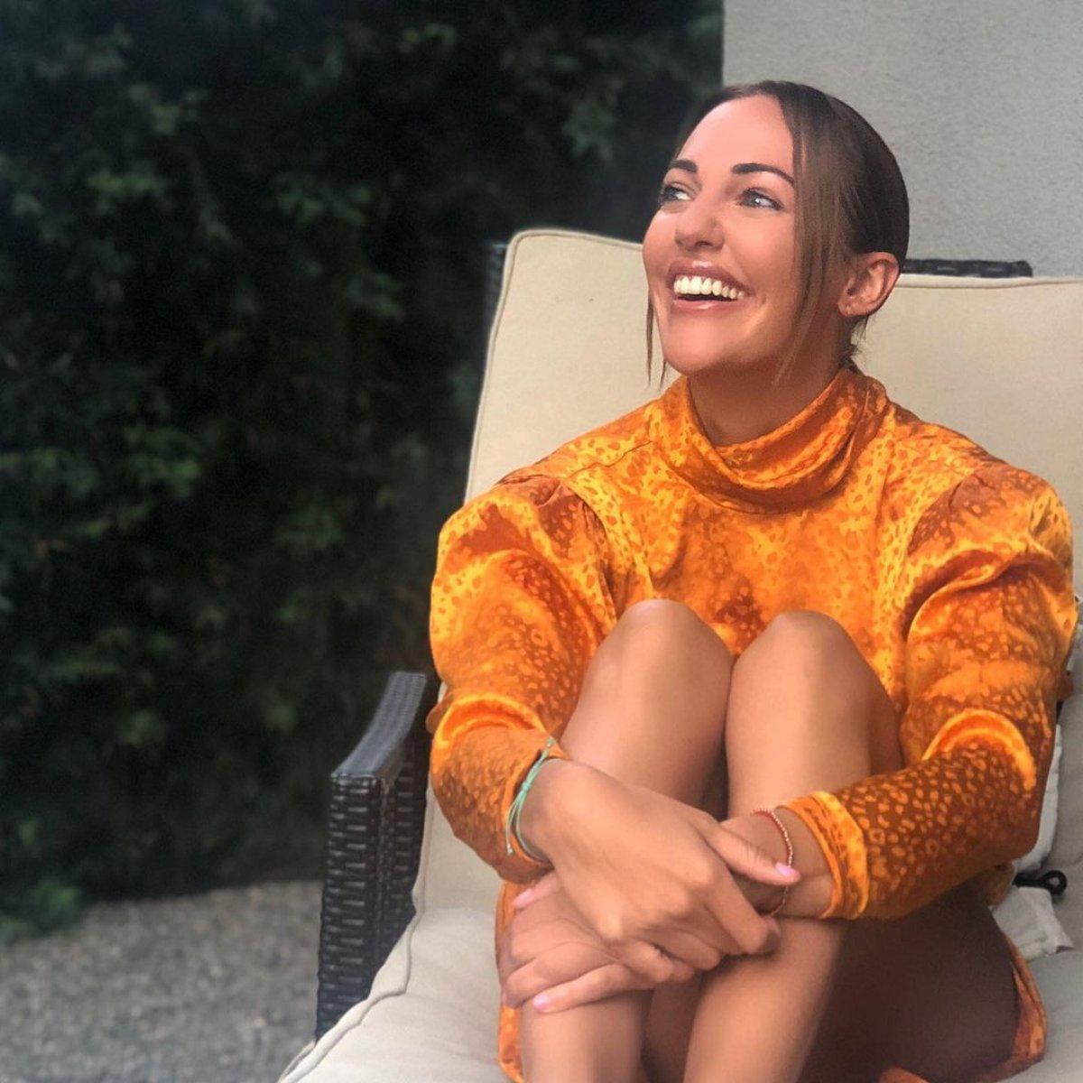 Meryem Uzerli, koronavirüs aşısı için Türkiye'ye geliyor