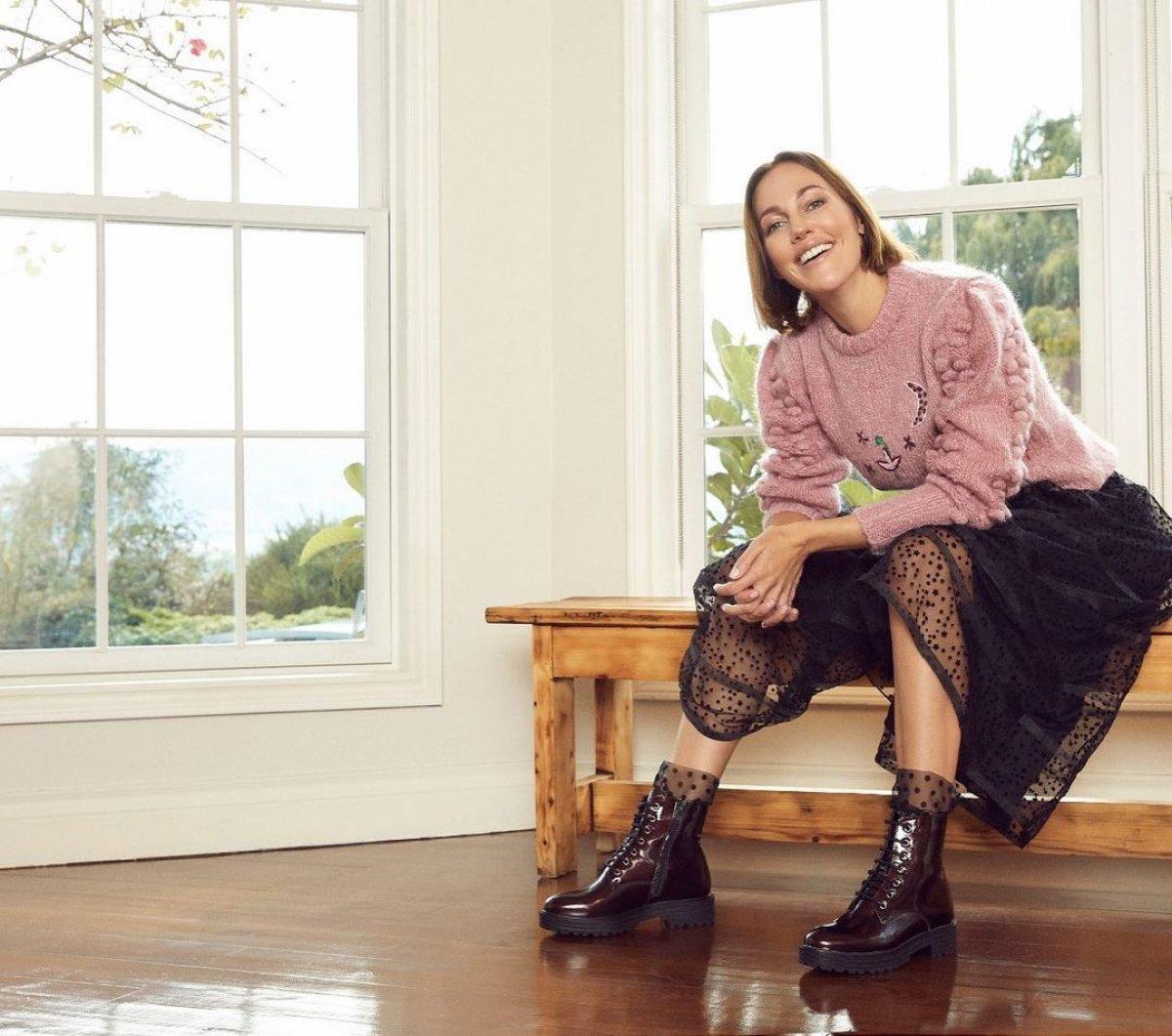 Meryem Uzerli, koronavirüs aşısı için Türkiye'ye geliyor