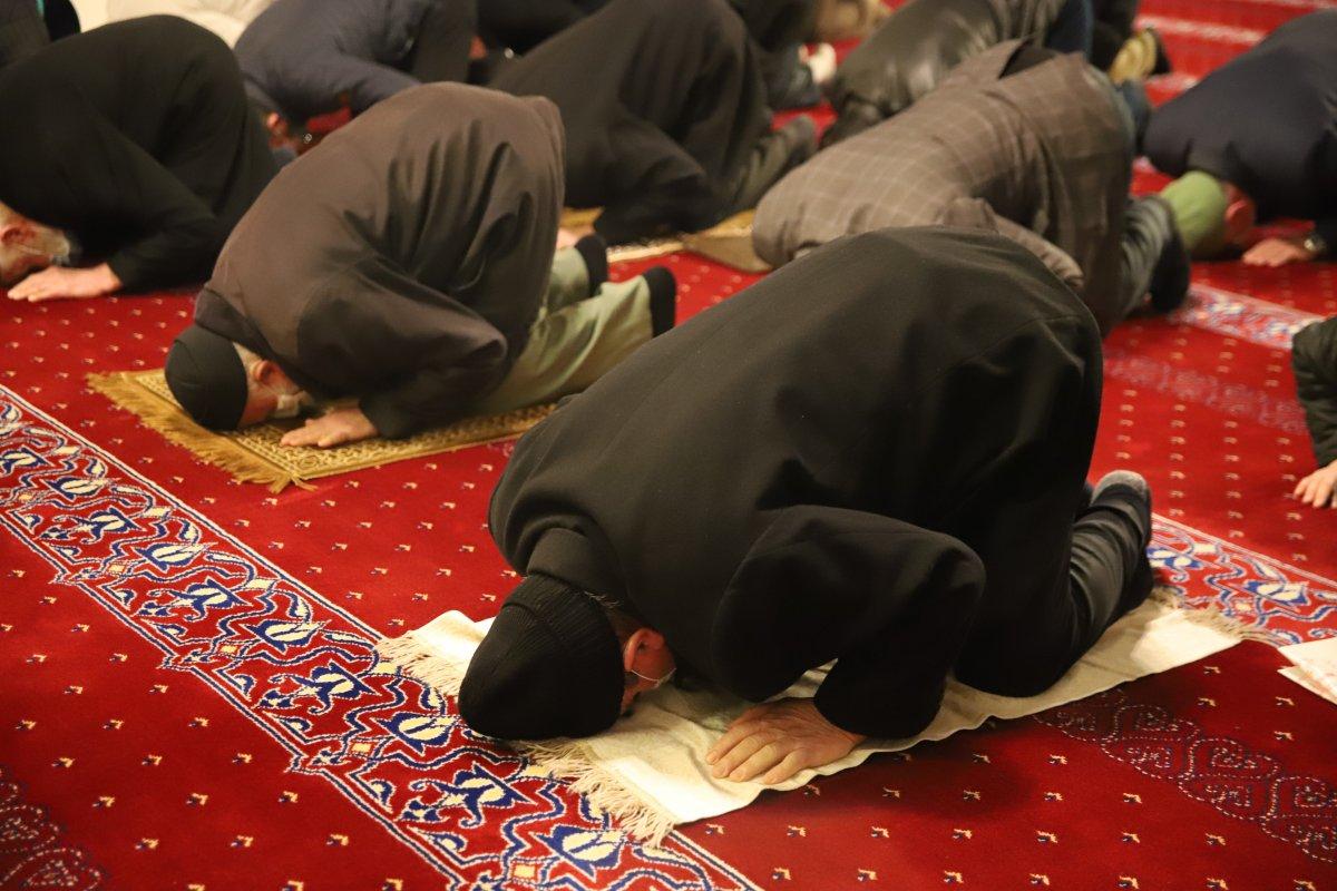 Elazığ’da 65 yaş üstünün sabah namazı mutluluğu