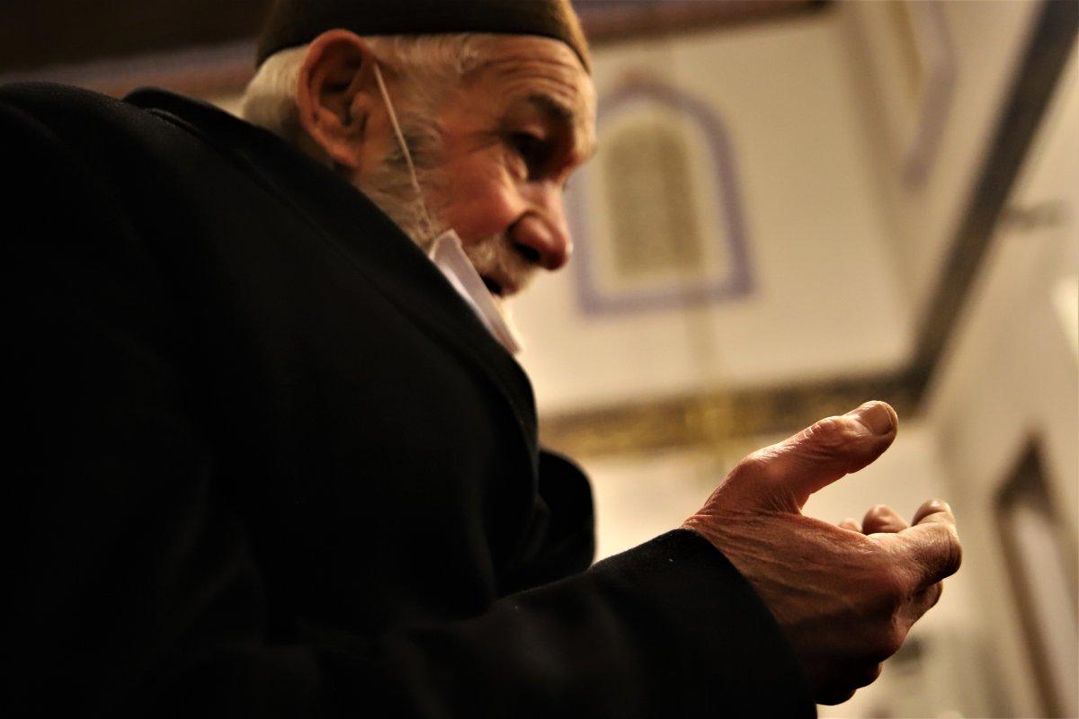 Elazığ’da 65 yaş üstünün sabah namazı mutluluğu