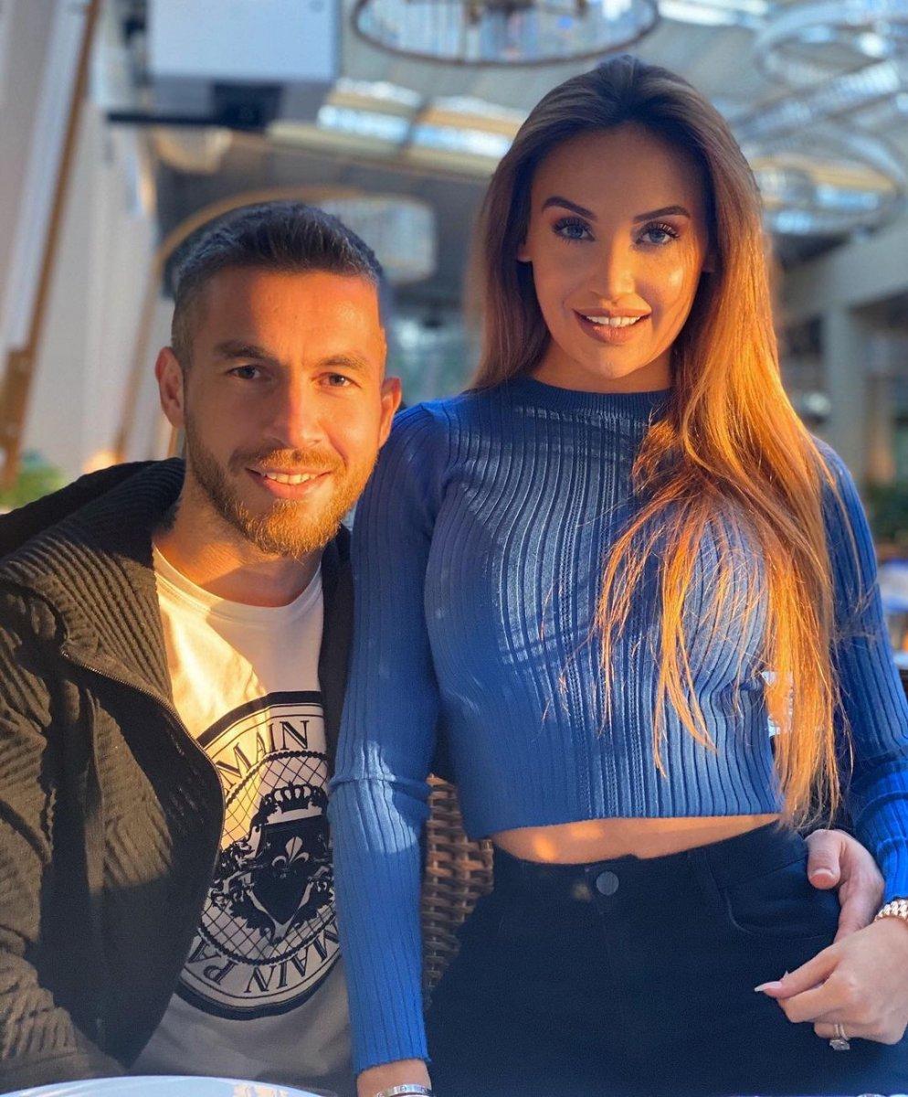 Adem Büyük'ün eşine hakaret ettiler