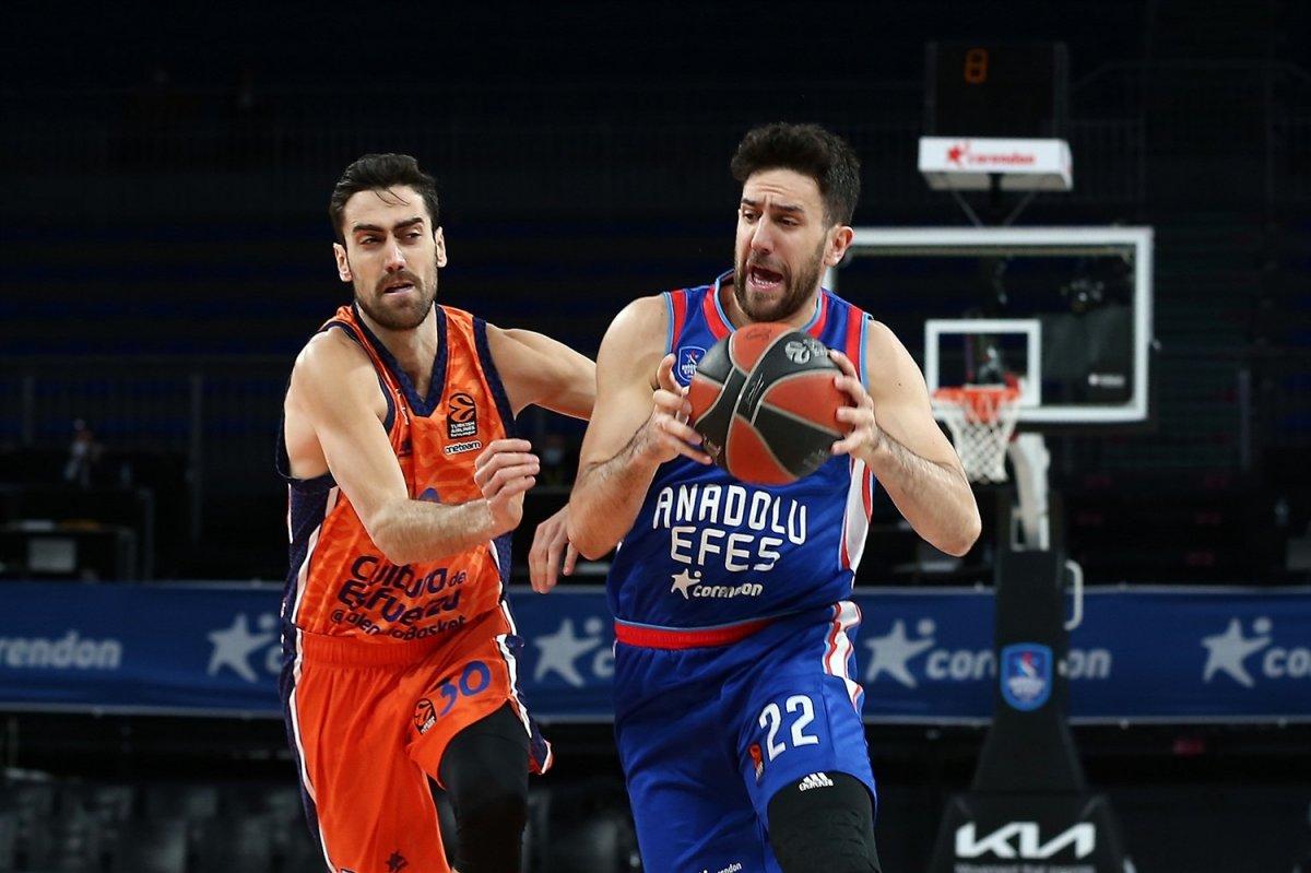 Anadolu Efes, Avrupa Ligi'nde 16. galibiyetini aldı