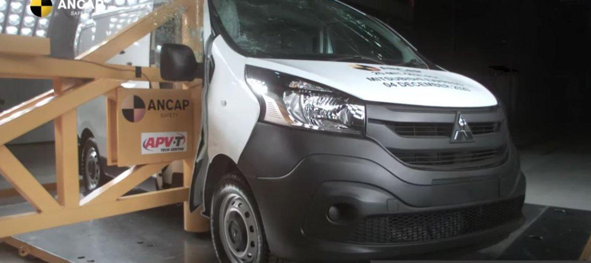 mitsibishi express van