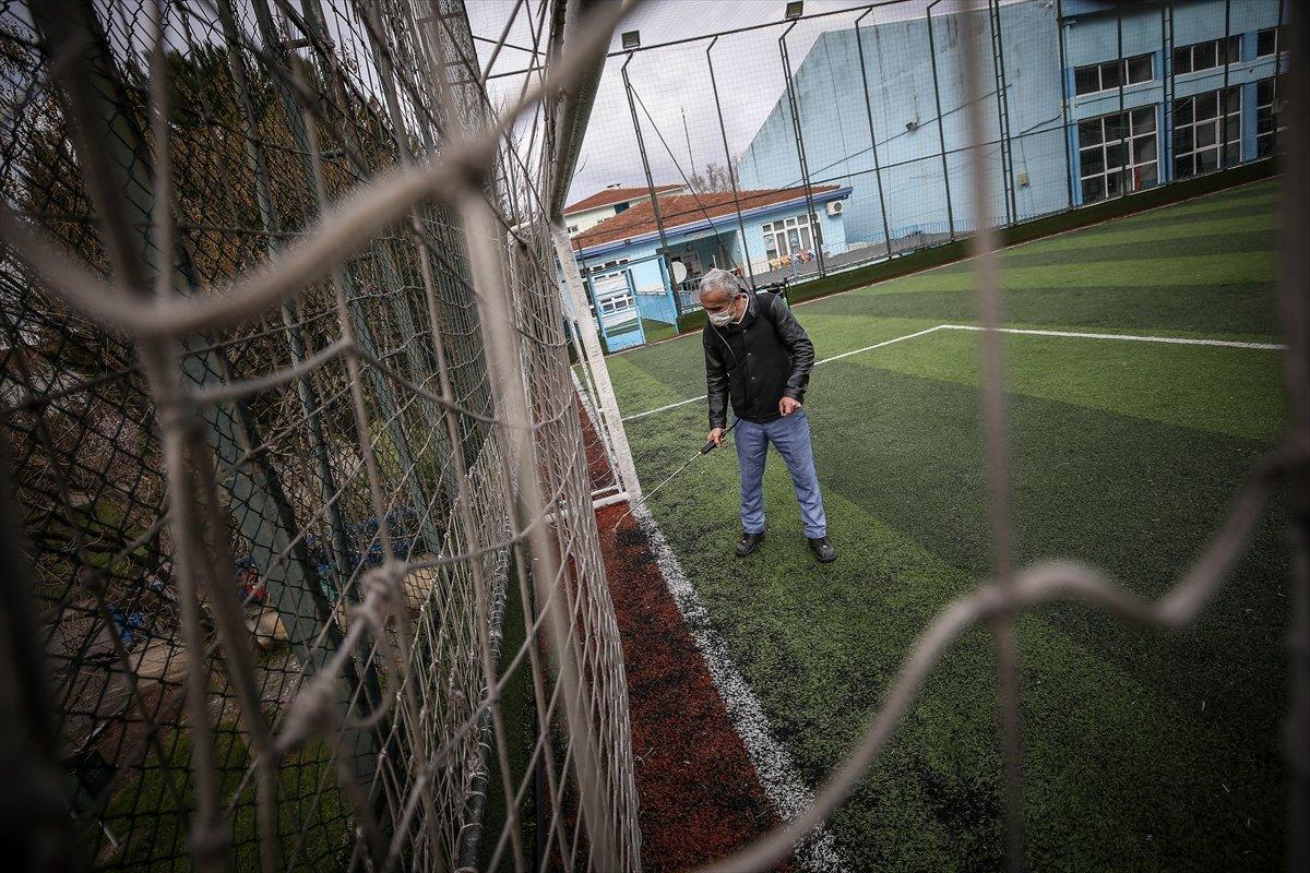 Bursa'da açılan halı sahalara yoğun talep