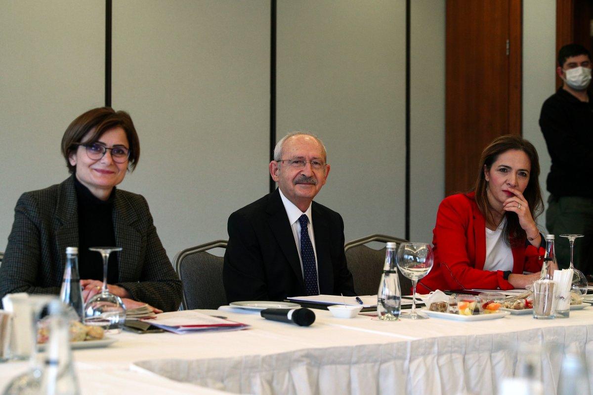 Kemal Kılıçdaroğlu, sanatçı ve tiyatrocularla buluştu