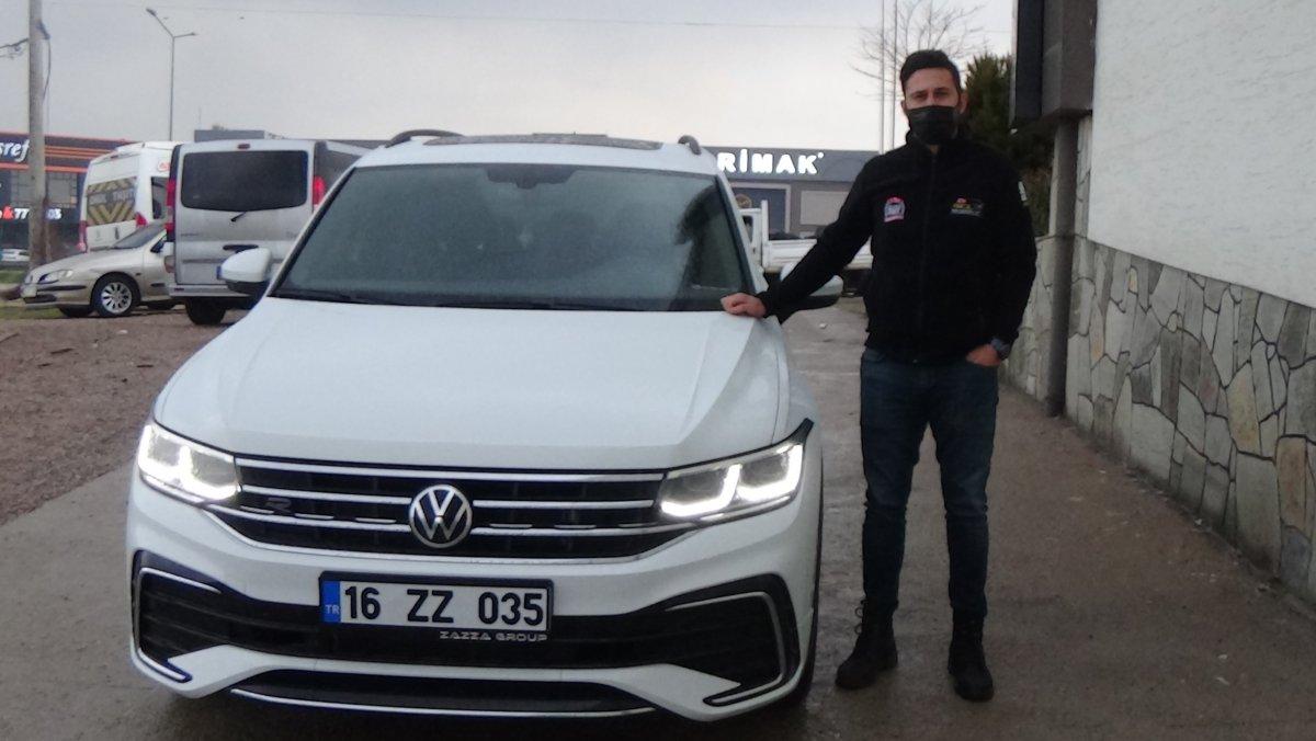 Bursa’da sıfır aldığı araç hasarlı çıktı