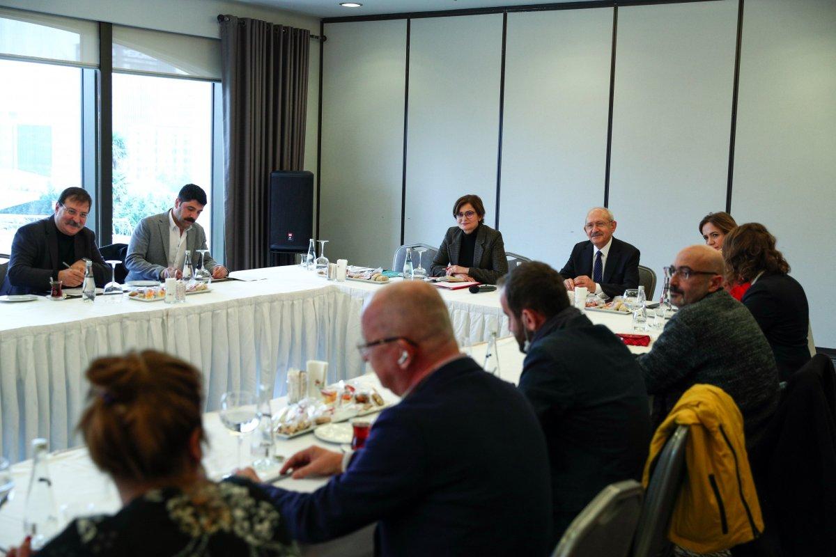 Kemal Kılıçdaroğlu, sanatçı ve tiyatrocularla buluştu