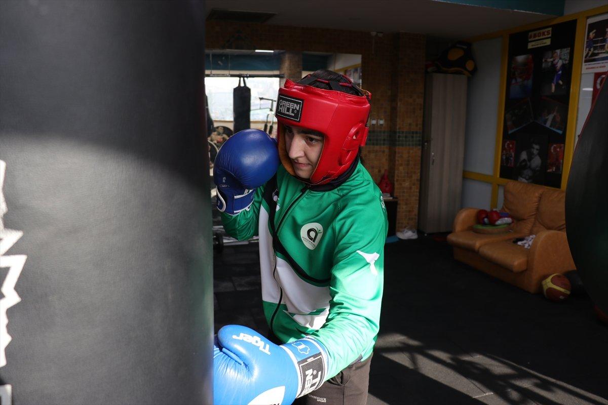 Avrupa şampiyonu milli boksör Ece, gözünü dünya birinciliğine dikti