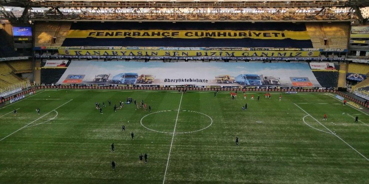 Bayburt'un stadının zemini futbolseverleri şaşırttı