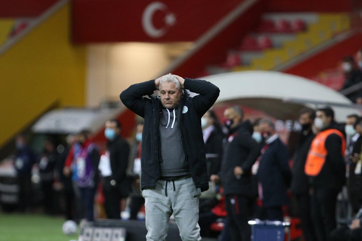 Sumudica: Takımla aramızda uyuşmazlık var