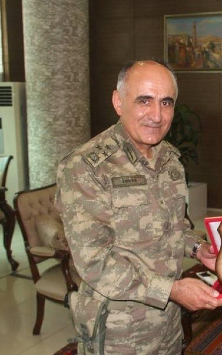 Korgeneral Osman Erbaş, Bitlis'te düşen helikopterde şehit oldu