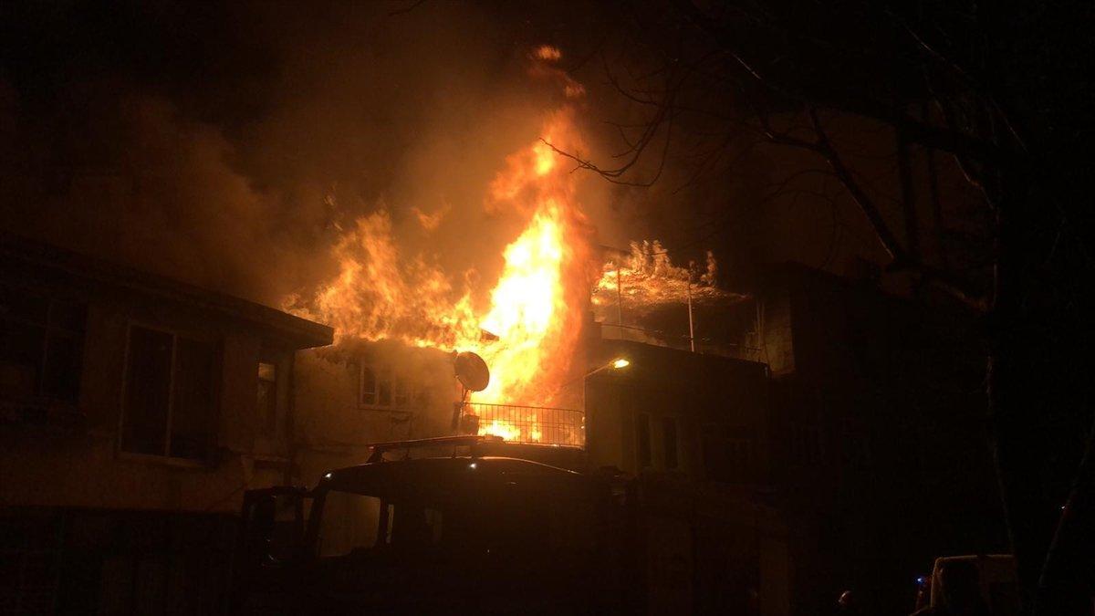 Kahramanmaraş’ta yaşlı çiftin evinde yangın çıktı