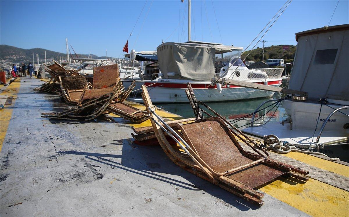 Bodrum'da dalgıçların yaptığı deniz dibi temizliğinde bir ton atık toplandı