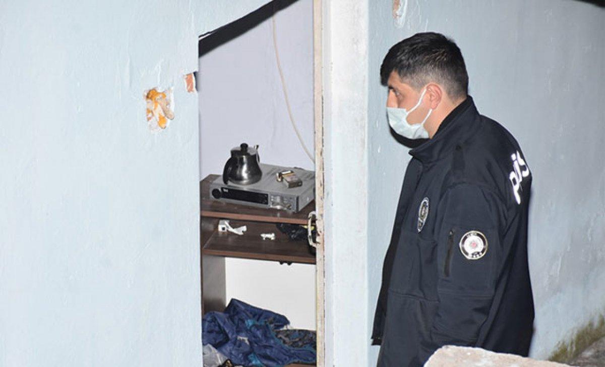 İzmir'de sahte alkol içen 16 yaşındaki genç komaya girdi