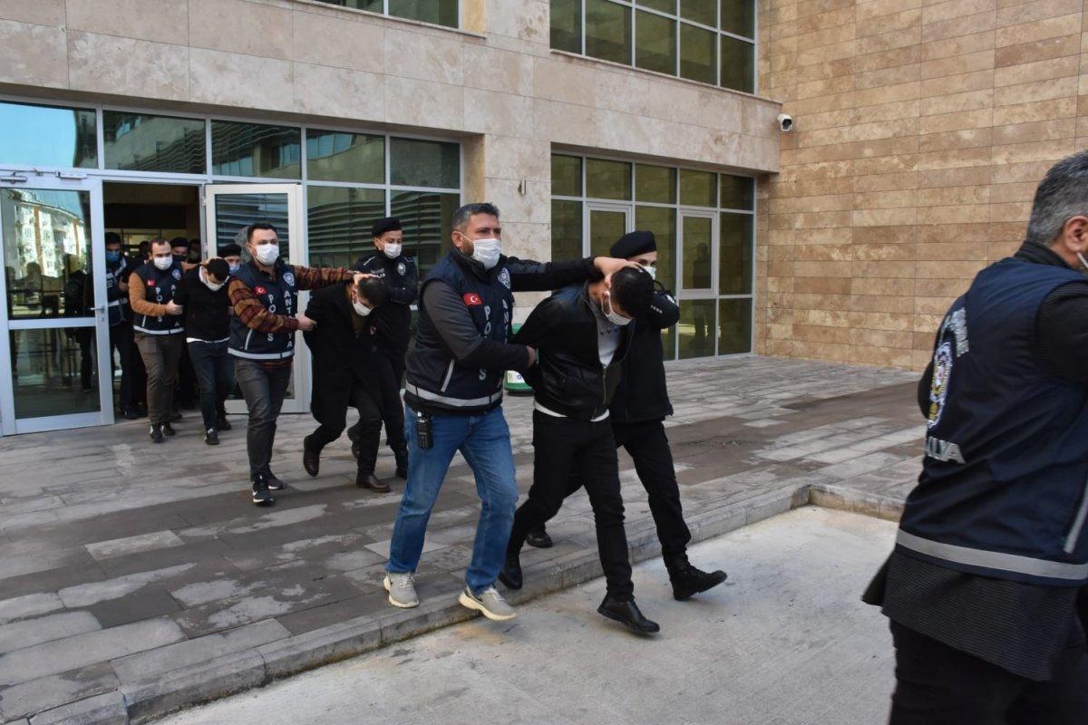 Antalya'da suç çetesi çökertildi