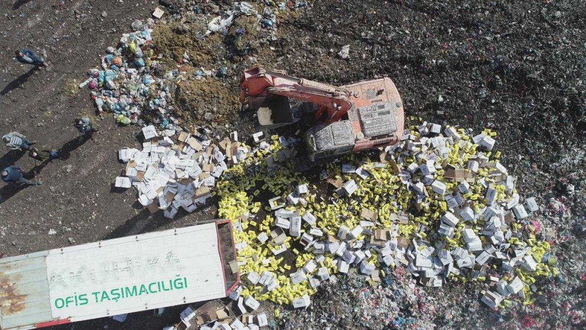 Sivas'ta gümrük kaçağı 5 ton çay imha edildi