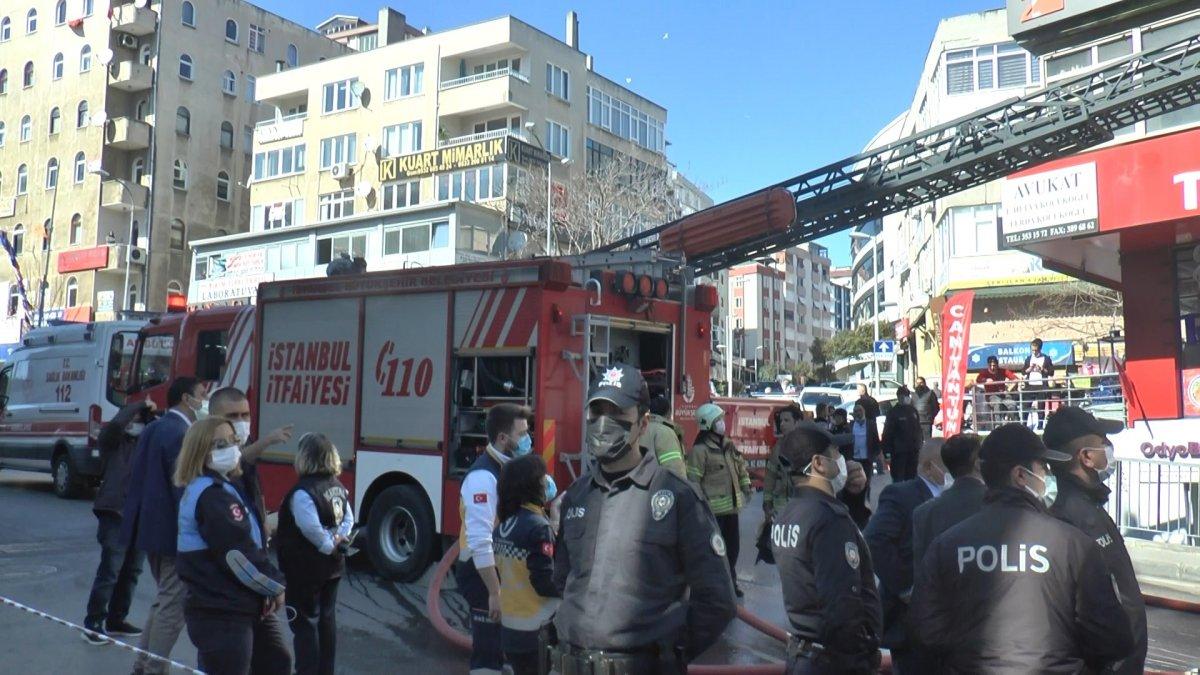 Kartal’da dershane alevlere teslim oldu