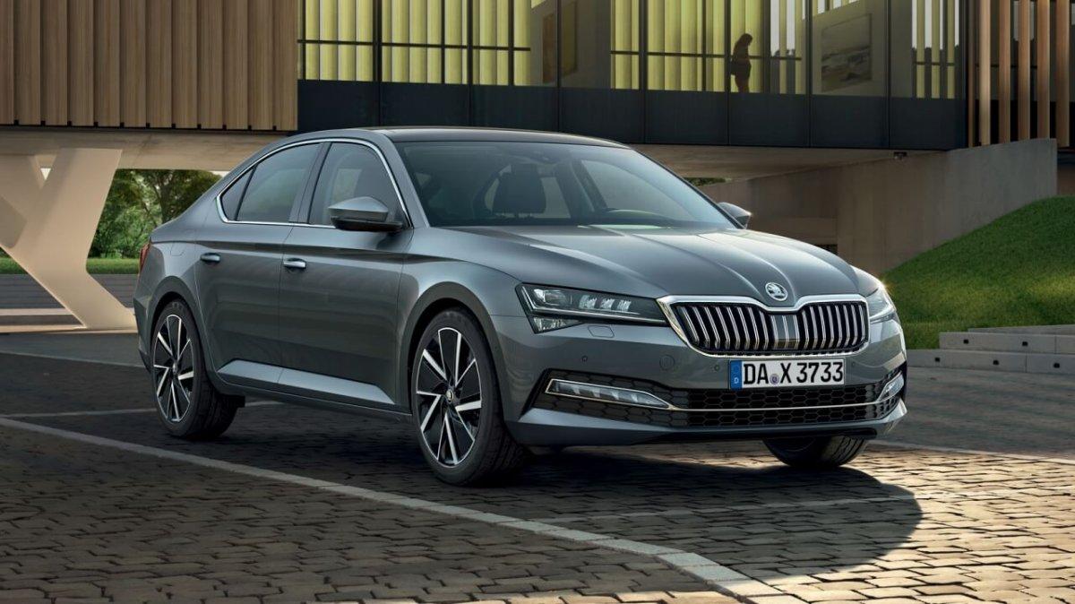 SKODA SUPERB