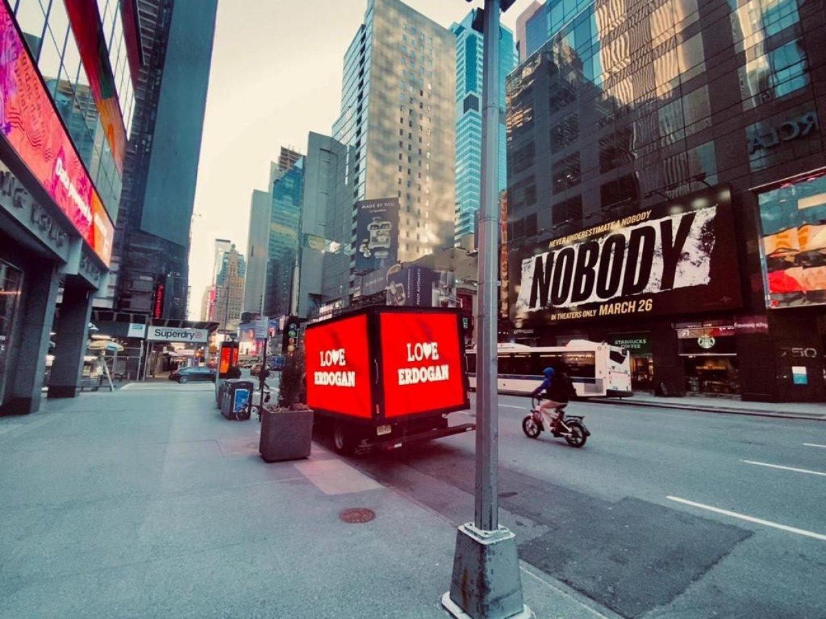 Times Meydanı'nda 'Erdoğan' sevgisi