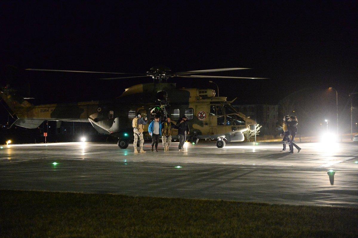 Eskişehir'de dağlık alanda mahsur kalan 4 kişi kurtarıldı