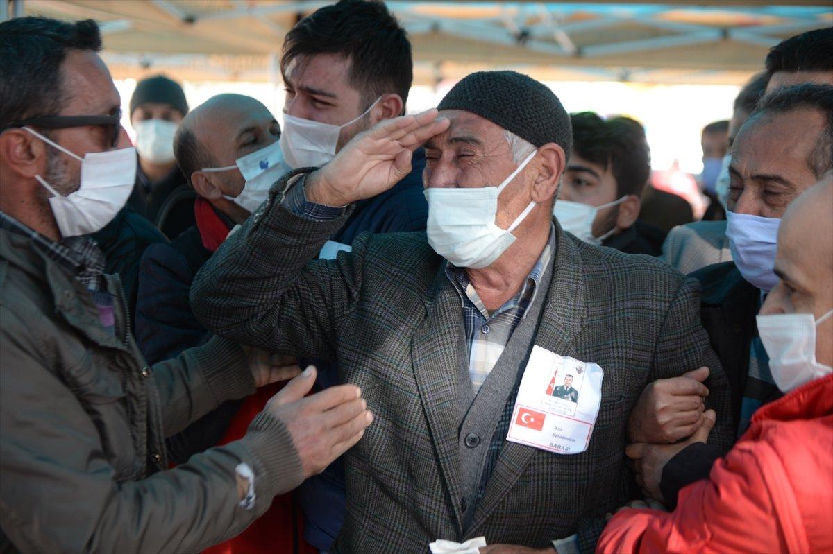 Bitlis şehidi Astsubay Kıdemli Başçavuş Mehmet Demir, son yolculuğuna uğurlandı