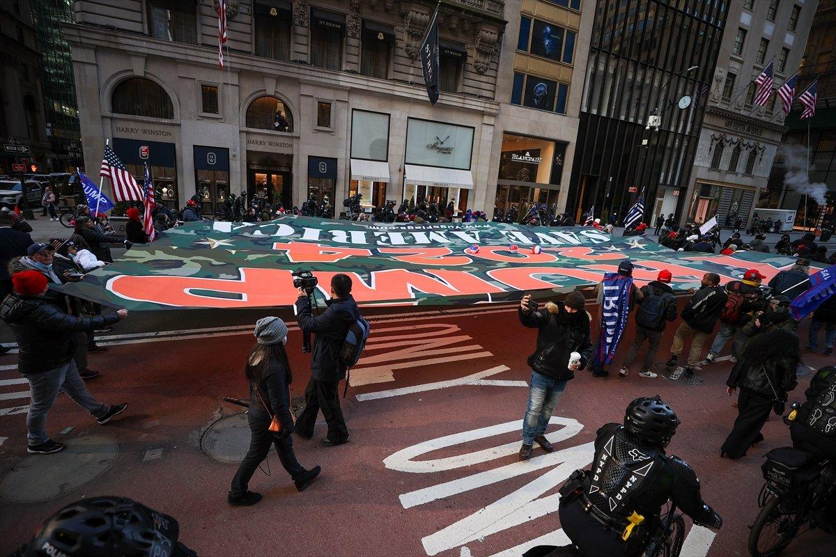 New York'ta Trump gösterisinde ortalık karıştı