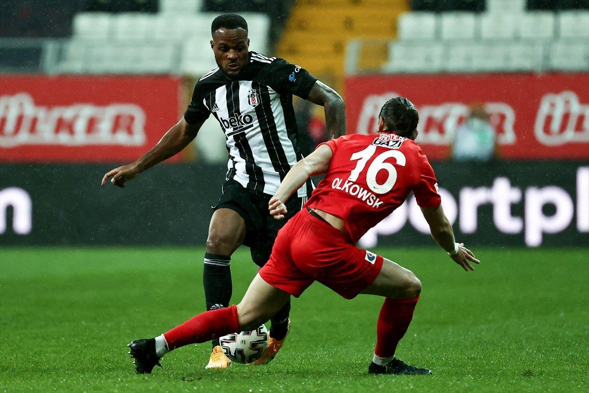 Beşiktaş, Gaziantep FK'yı 2 golle geçti