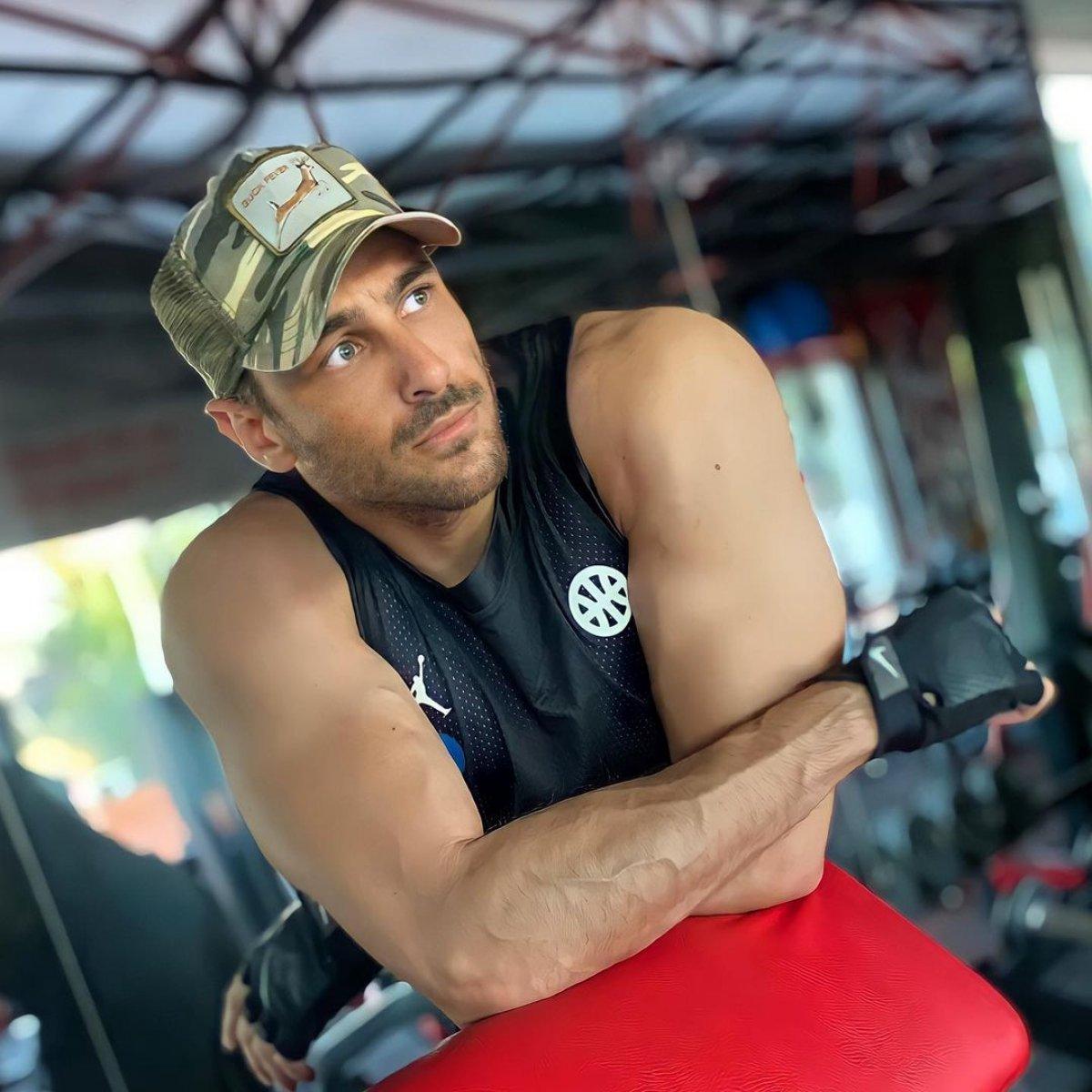 Esra Dermancıoğlu ‘tarz’ yorumlarına sinirlendi