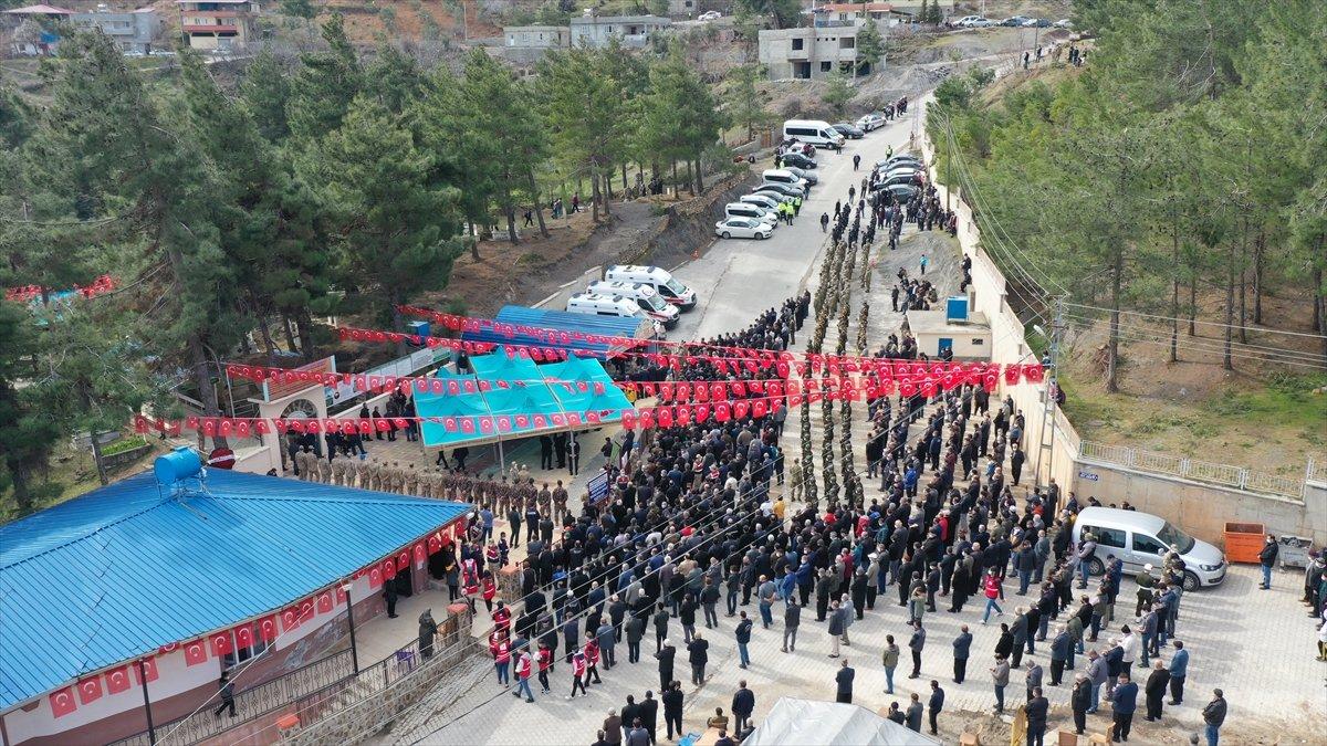 Bitlis şehidi Astsubay Kıdemli Başçavuş Mehmet Demir, son yolculuğuna uğurlandı