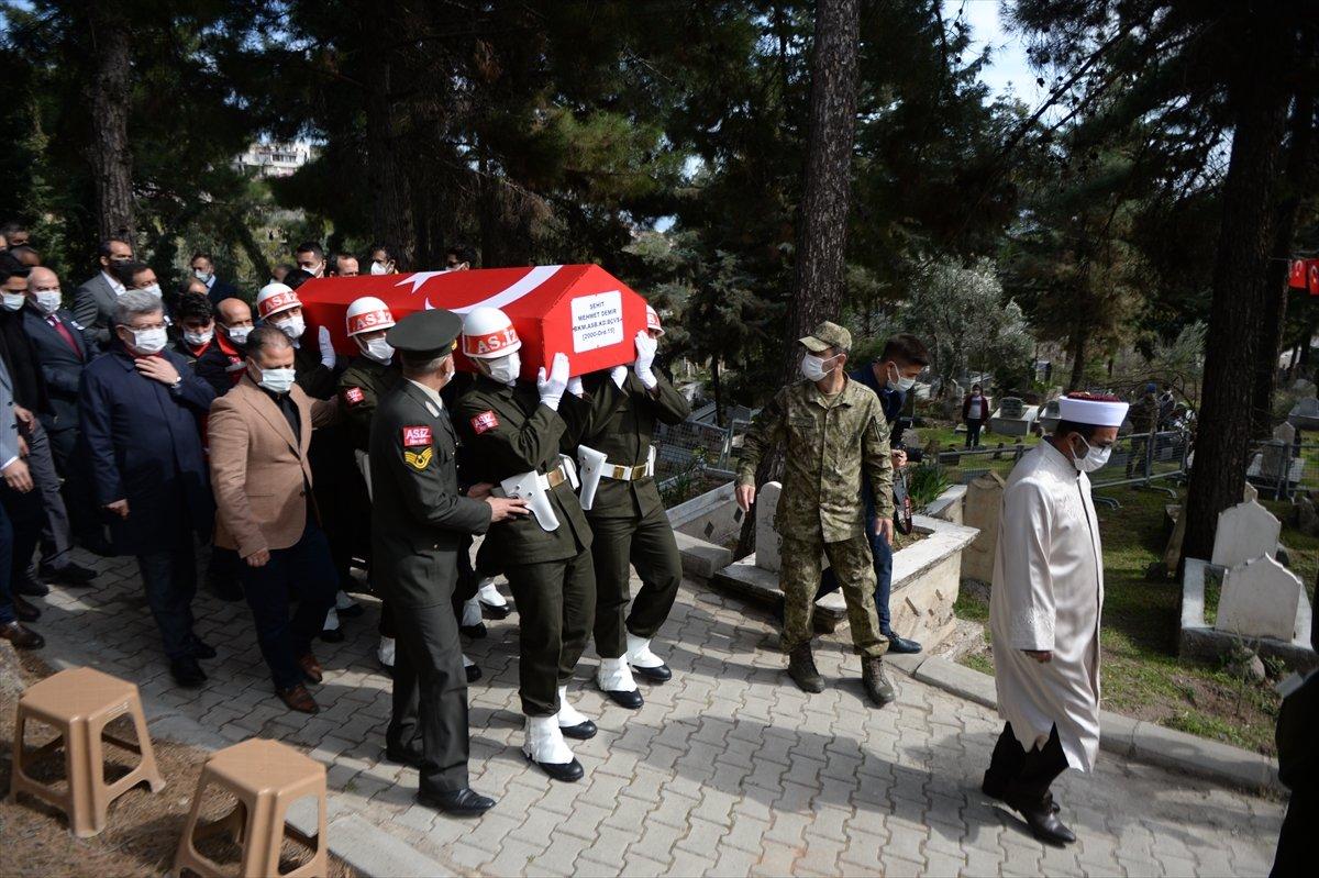 Bitlis şehidi Astsubay Kıdemli Başçavuş Mehmet Demir, son yolculuğuna uğurlandı