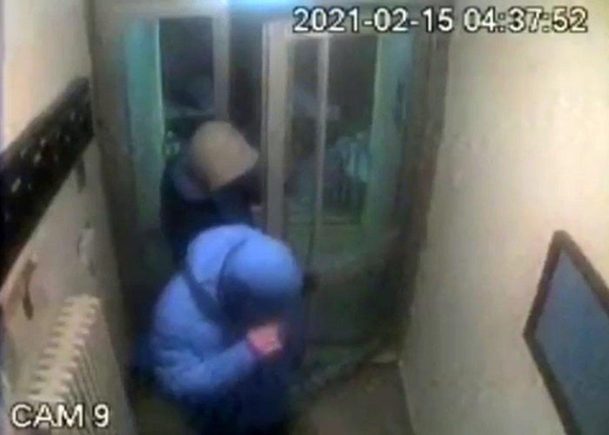 İstanbul’da 3 eve giren hırsız yakalandı