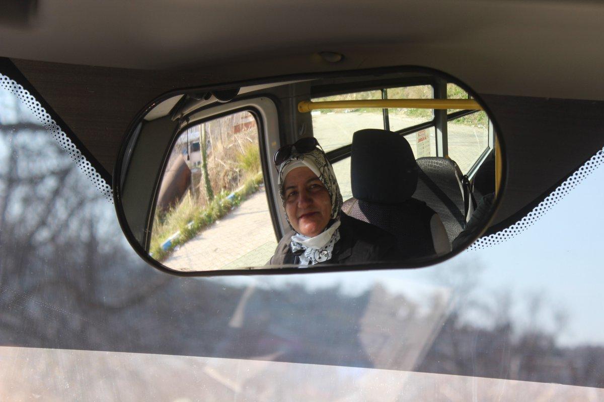 Bursa'da binmeye korktukları kadın şoförün aracının müdavimi oldular