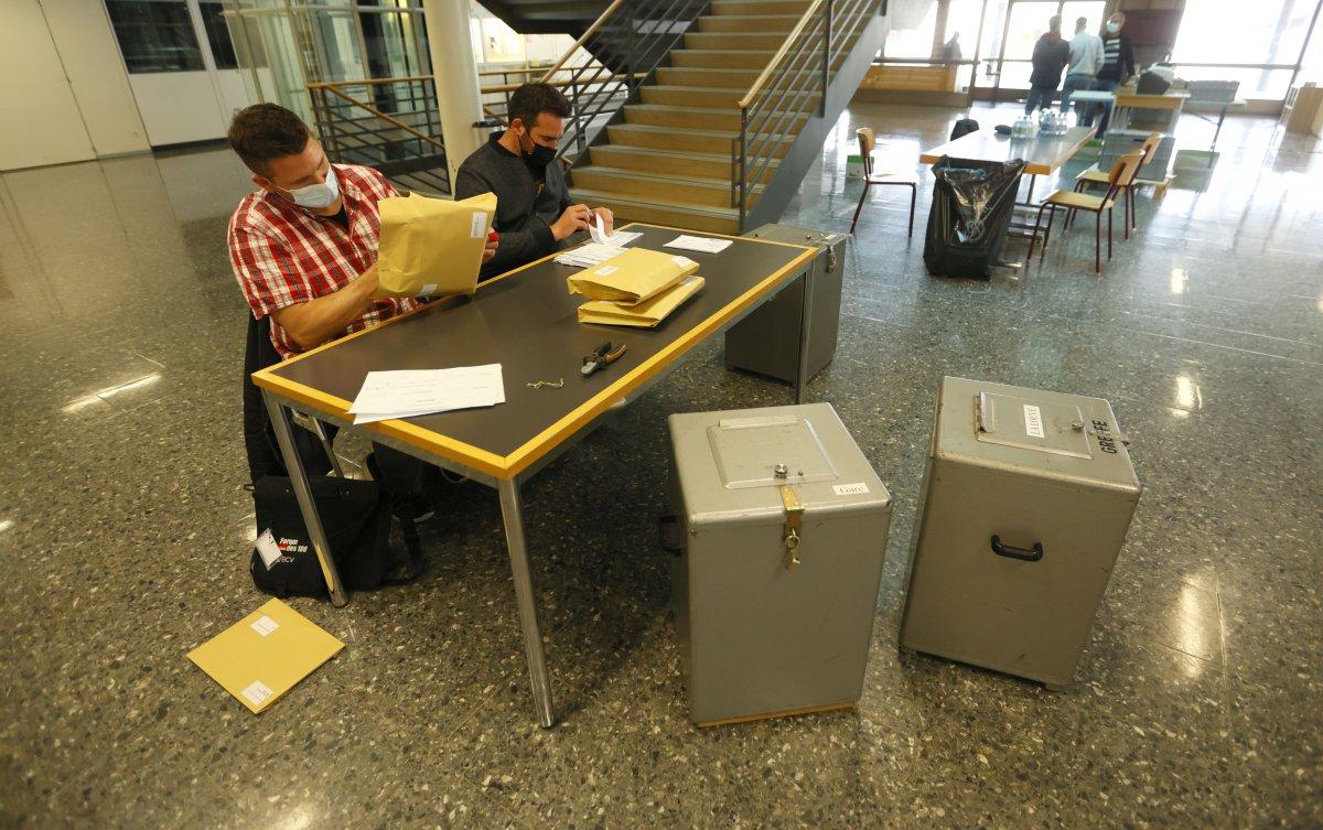 İsviçre'de peçe yasağı referandumu