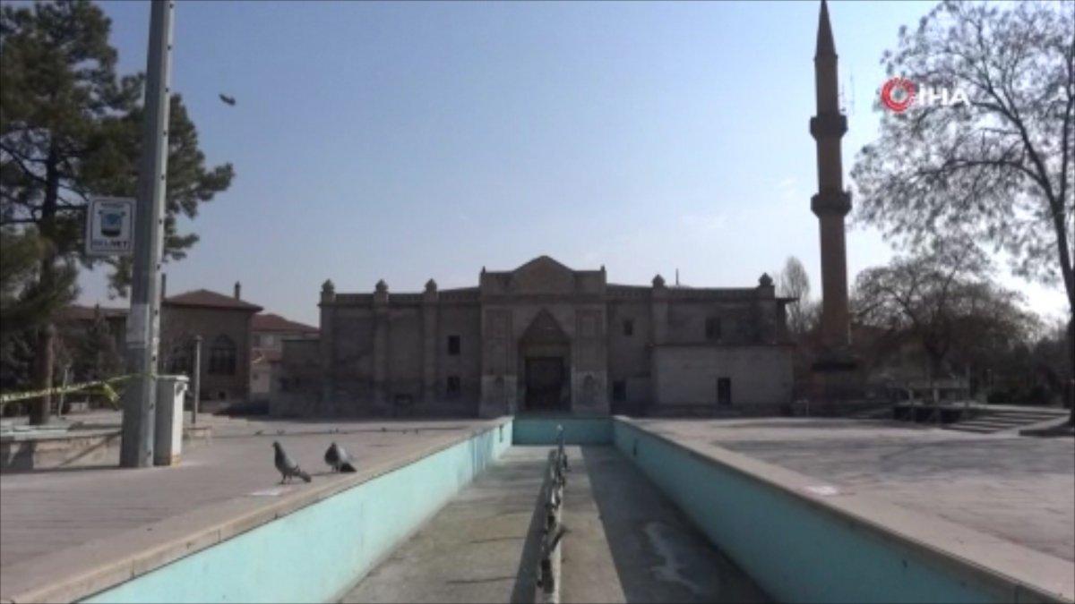 Aksaray tam kapandı, şehir sessizliğe büründü
