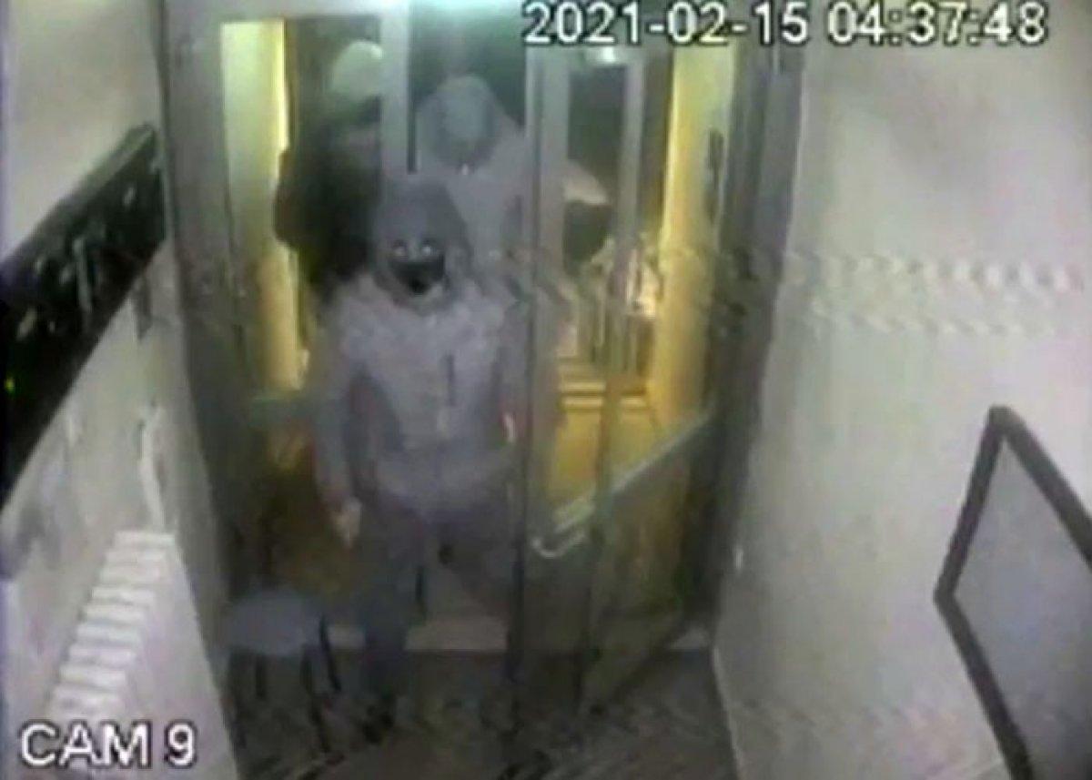 İstanbul’da 3 eve giren hırsız yakalandı