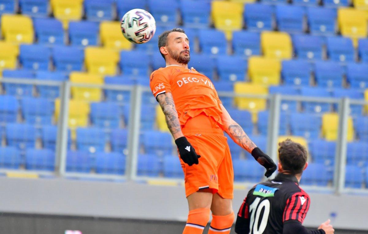 Başakşehir, Gençlerbirliği'ni son dakika golüyle yendi