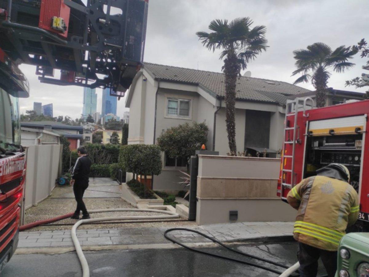 Cem Yılmaz'ın villasında yangın çıktı