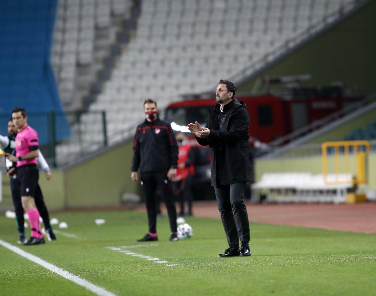 Erol Bulut: Futbolcularımı rahat bırakın, bizi eleştirin