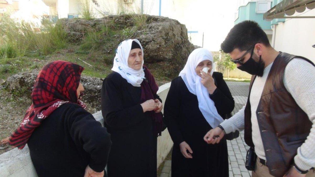 Antalya'da eşini ve oğlunu bıçaklayan şahıs teslim oldu