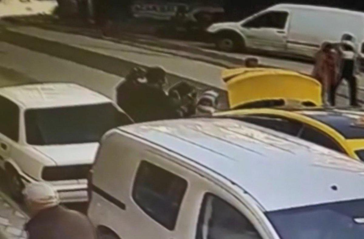 Bilecik'te yol ortasında kadını yumrukladı