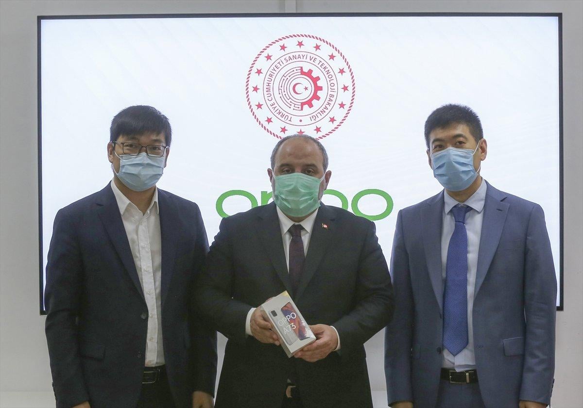 Oppo'nun İstanbul'daki fabrikasında test üretimi başladı