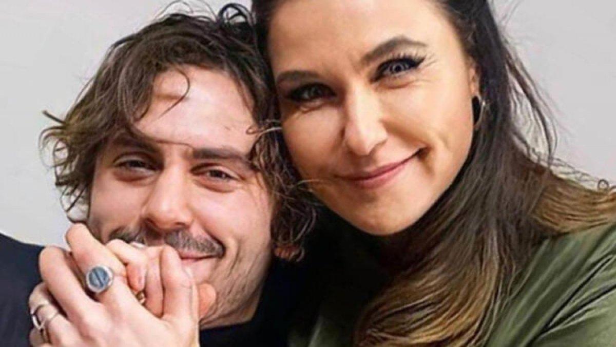 Şevval Sam, oğluyla gurur duyuyor