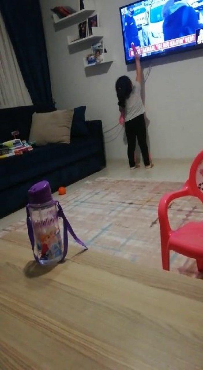 İstanbul'da yaşayan 4 yaşındaki Nur'dan koronavirüs tepkisi