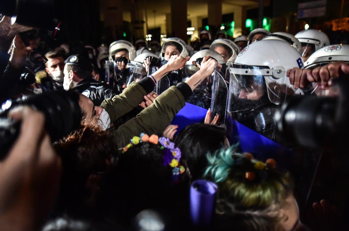 İstiklal Caddesi'nde izinsiz yürüyüş