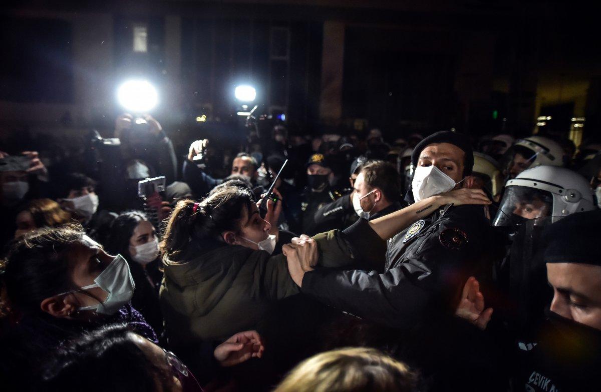 İstiklal Caddesi'nde izinsiz yürüyüş