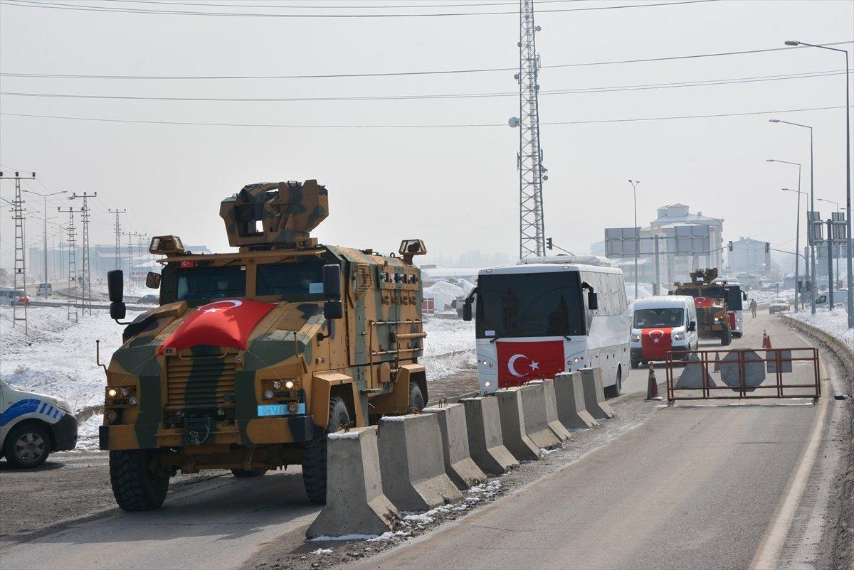 Komandolar, dualarla Ağrı'dan Afrin'e uğurlandı
