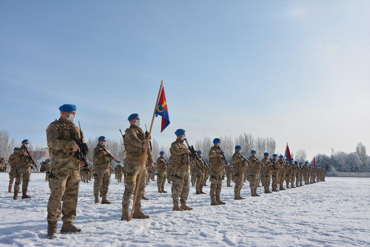 Komandolar, dualarla Ağrı'dan Afrin'e uğurlandı